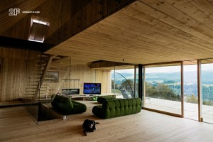 Serramenti-in-legno-2F-Villa-privata-Altopiano-di-Asiago-Roana-Vicenza 15