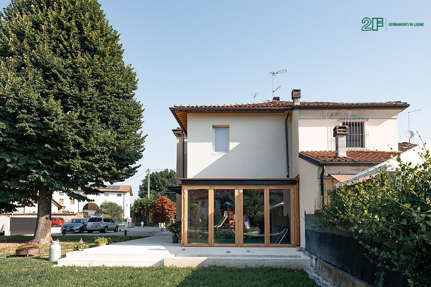 Casa-dei-Tigli-serramenti-filo-muro-2F-residenza-unifamiliare-Motta-di-Costabissara-14 Casa dei Tigli - serramenti a filo muro 2F per residenza unifamiliare a Motta di Costabissara (Vicenza) - 14