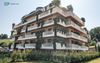 Finestre e alzanti scorrevoli in legno con triplo vetro per l'esclusivo complesso residenziale "Giardini del Petrarca" a Vicenza - 2